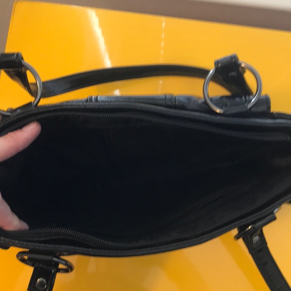 Guess handbag - Picture 4 of 8